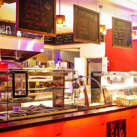 Abberley Court Hotel 3*